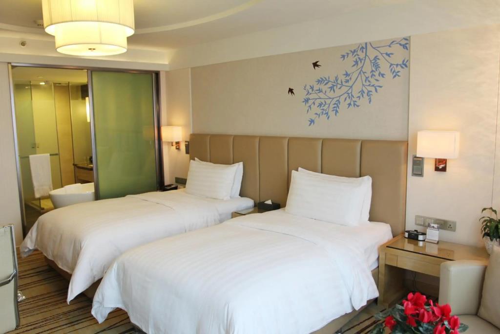 Pullman Linyi Lushang 4*