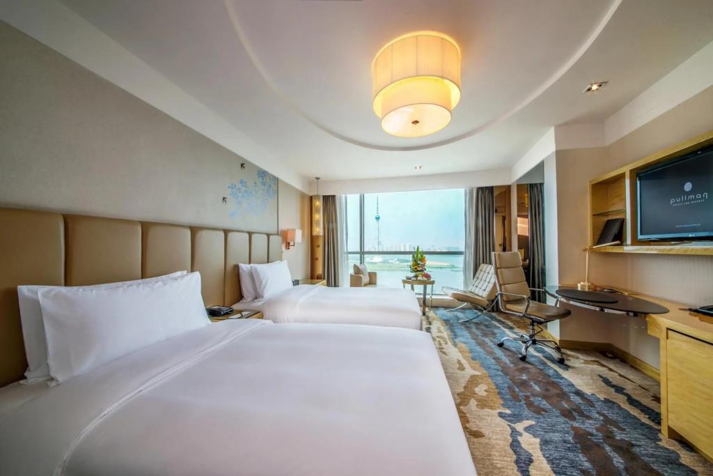 Pullman Linyi Lushang 4*