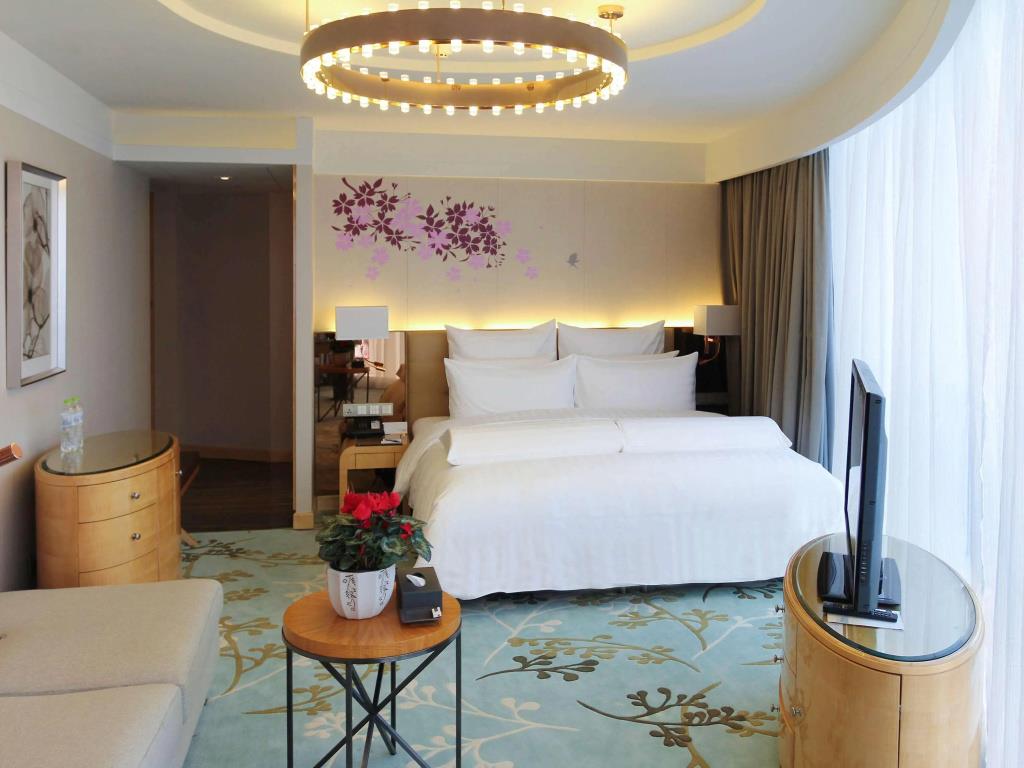 Pullman Linyi Lushang 4*
