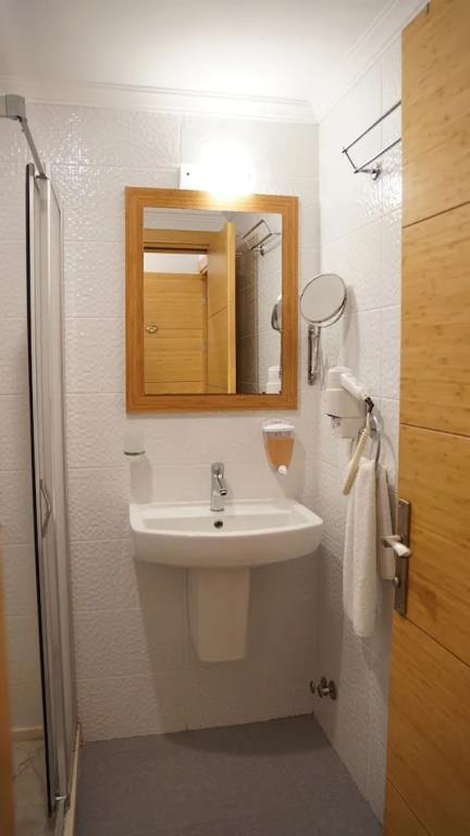 Siriusmi hotel 0*