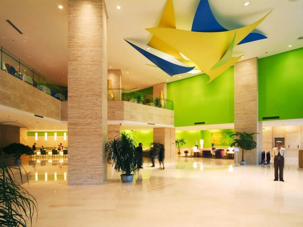 Haiyue Jianguo Hotel 5*