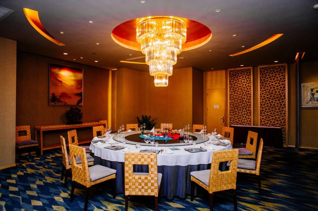Haiyue Jianguo Hotel 5*