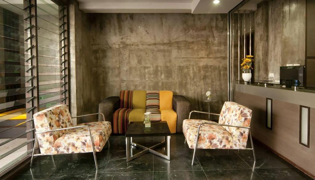 OYO 358 Rattana Residence Thalang 2*