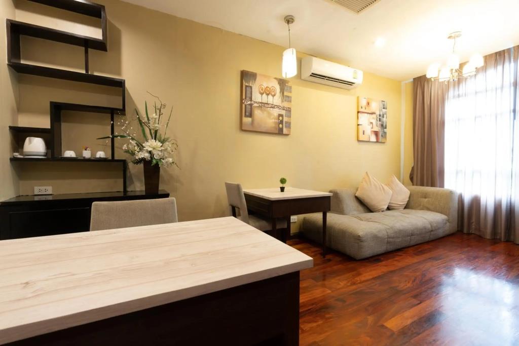 Greenview Ekkamai 10 3*