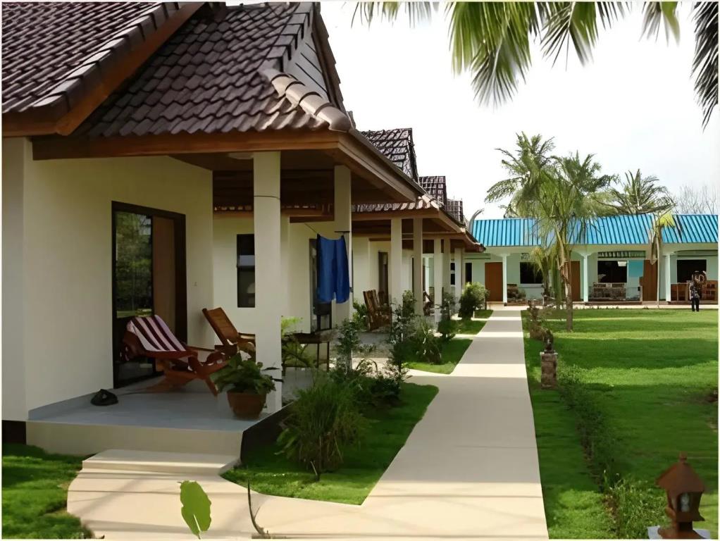 Cousin Resort 3*
