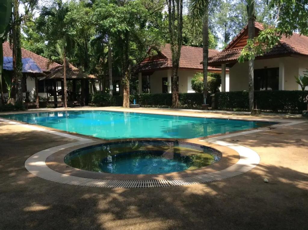 Cousin Resort 3*