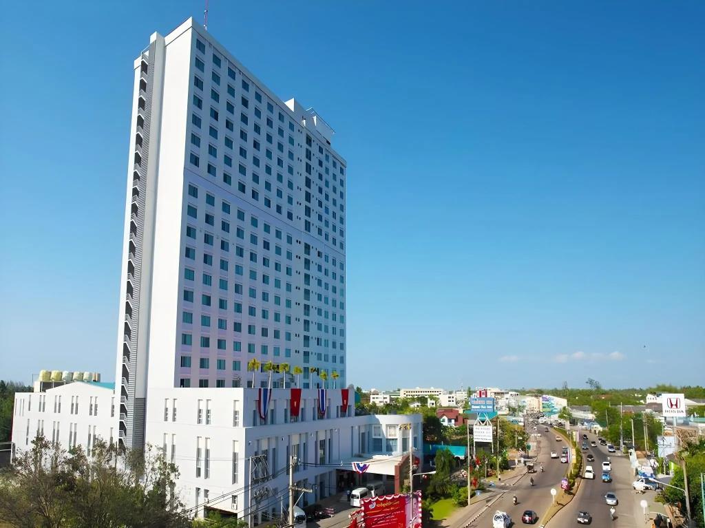 Diamond Plaza Hotel Suratthani 3*