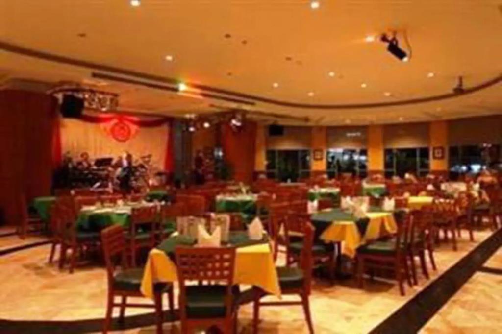 Diamond Plaza Hotel Suratthani 3*