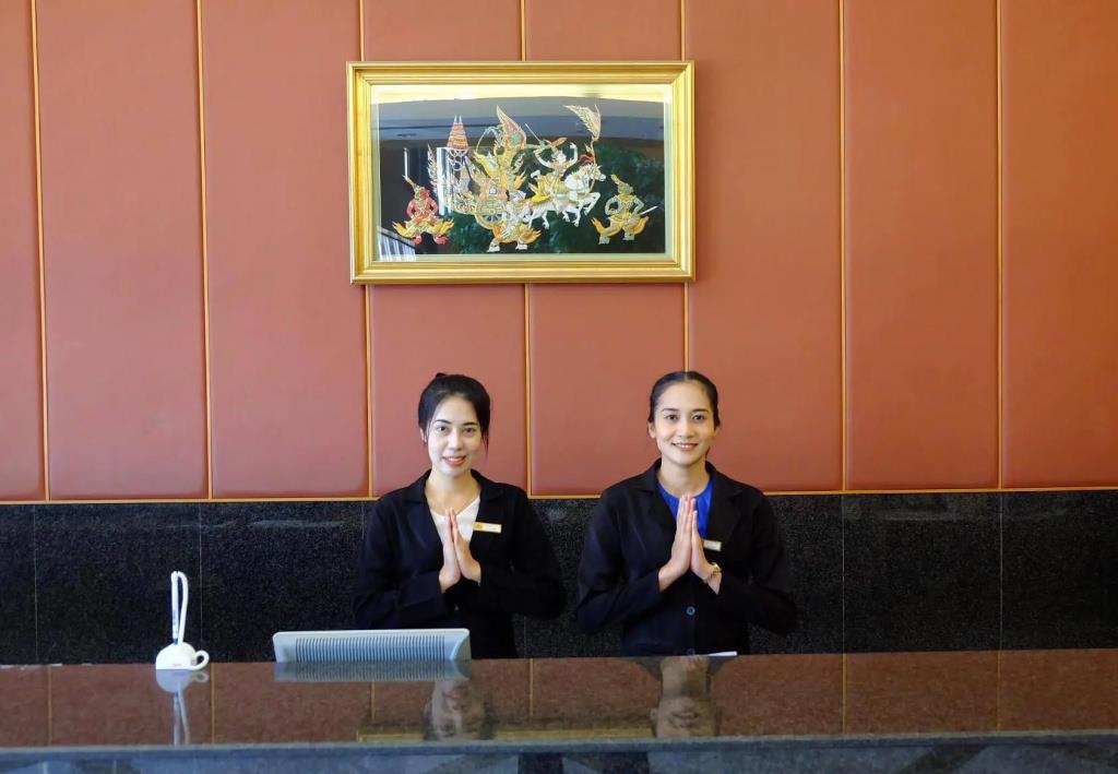 Diamond Plaza Hotel Suratthani 3*