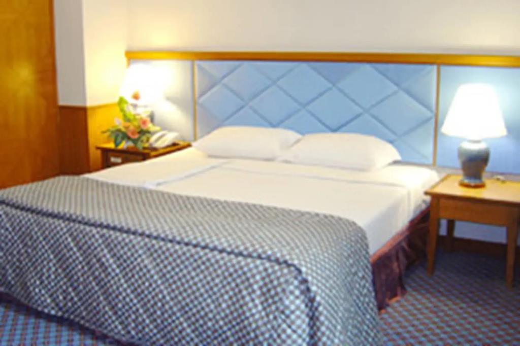 Diamond Plaza Hotel Suratthani 3*