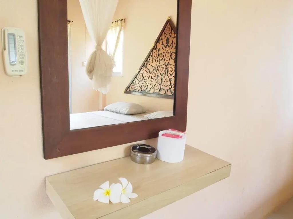 Jinta Beach Samui 3*