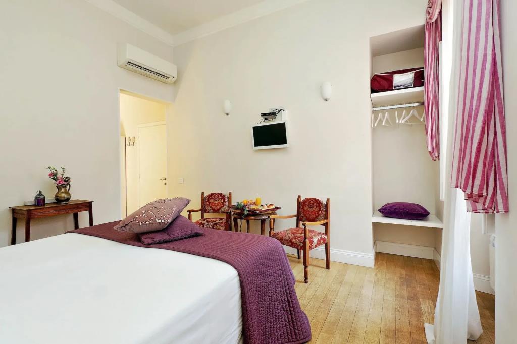 Amaranto Romano Hotel 0*