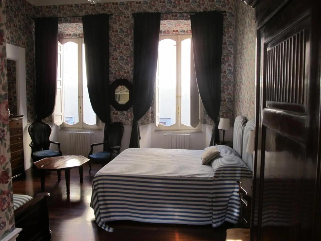 Relais Teatro Argentina 0*