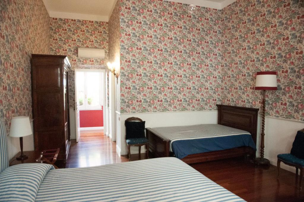 Relais Teatro Argentina 0*