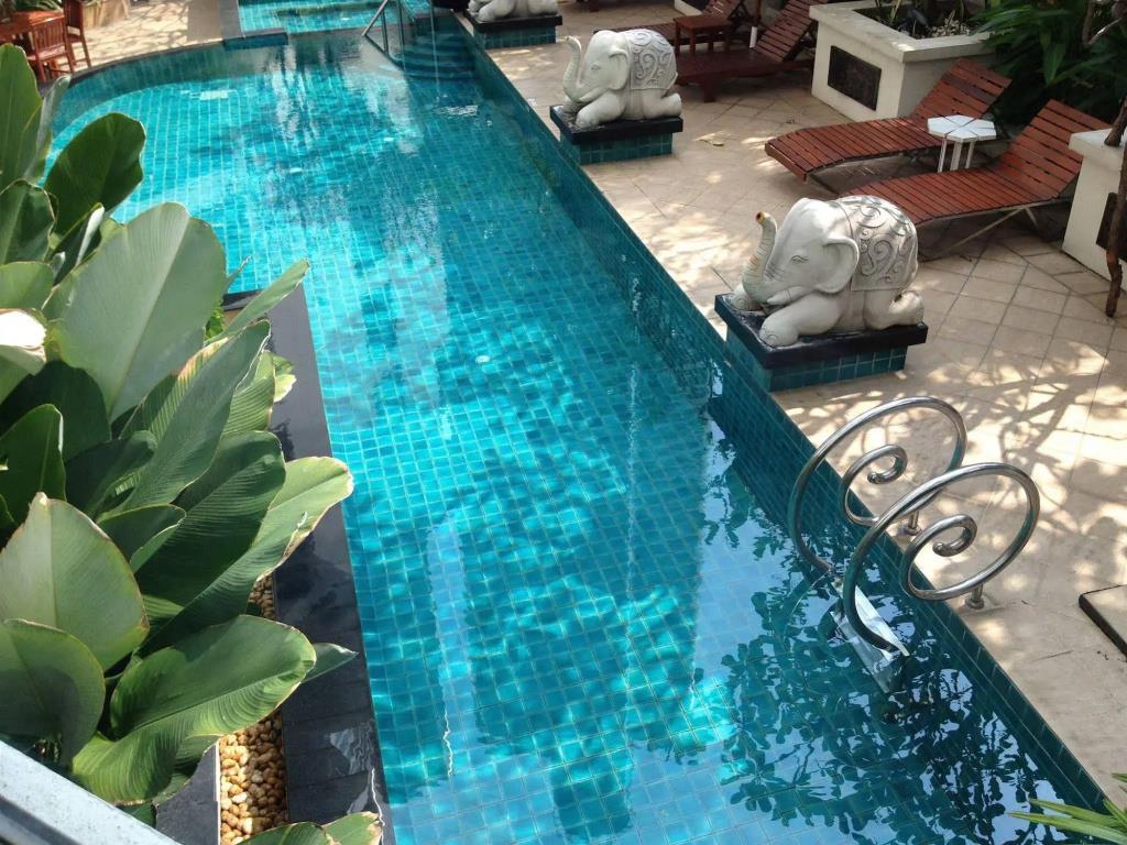 Gardengrove Suites 4*