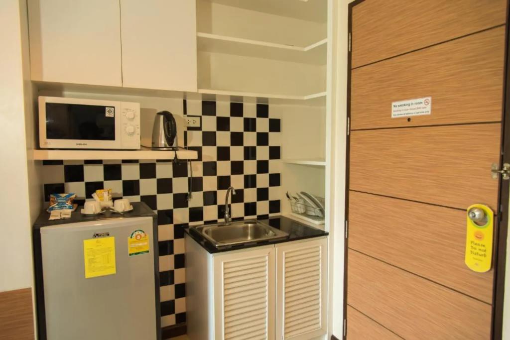 Phuket Jula Place 3*