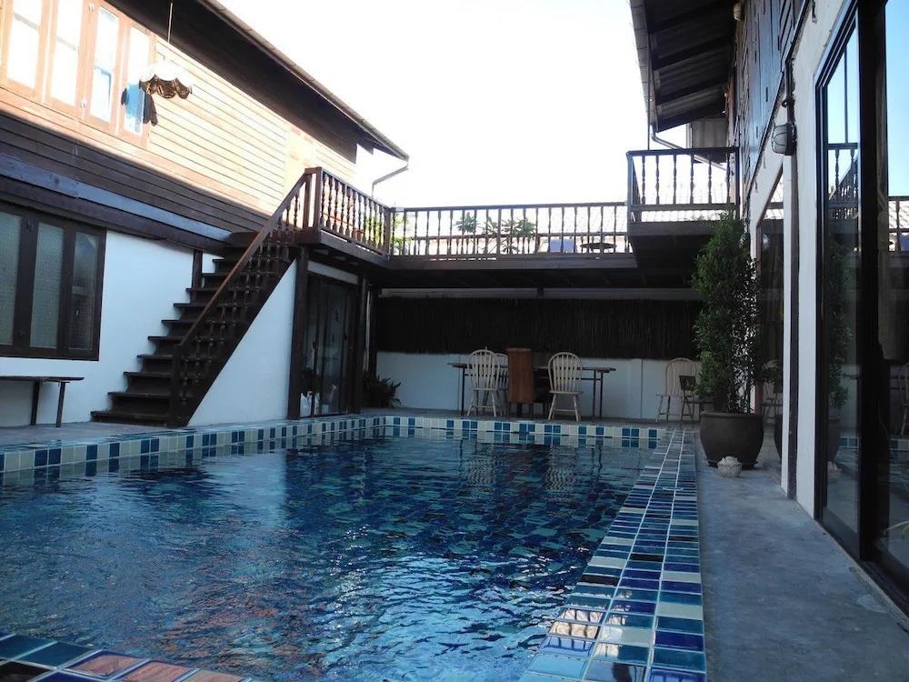 Secret Garden Pool Villa 0*