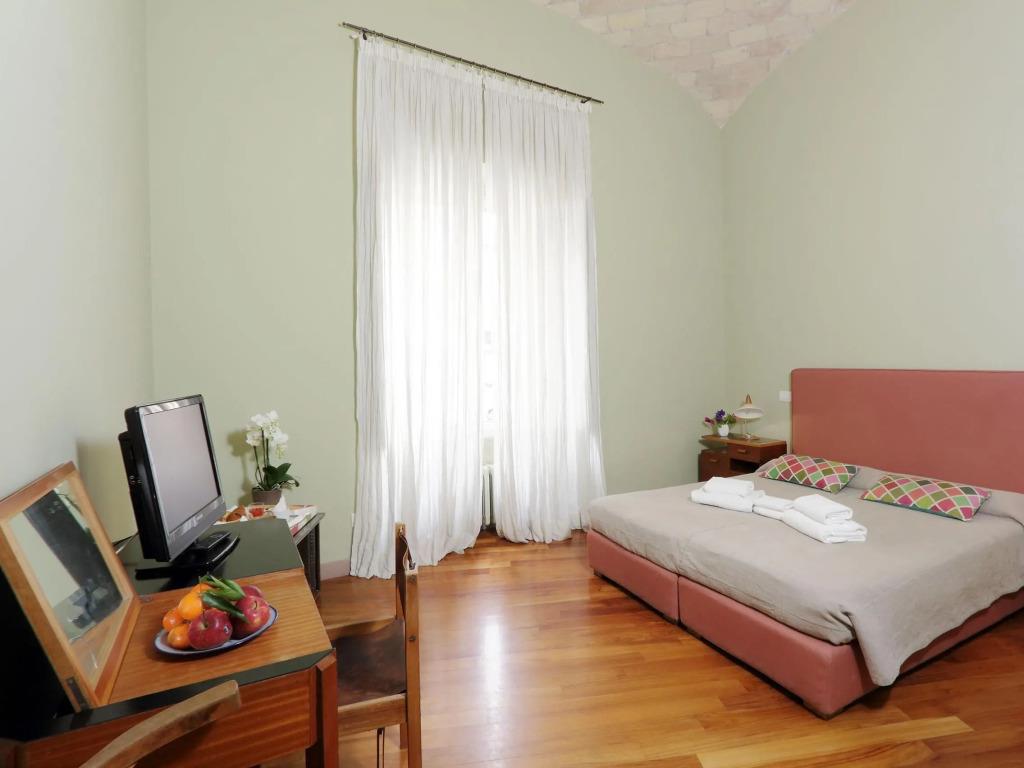 Mecenate Rooms 0*