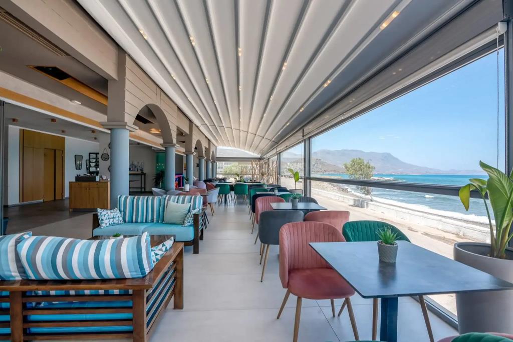Christina Beach Hotel 2*