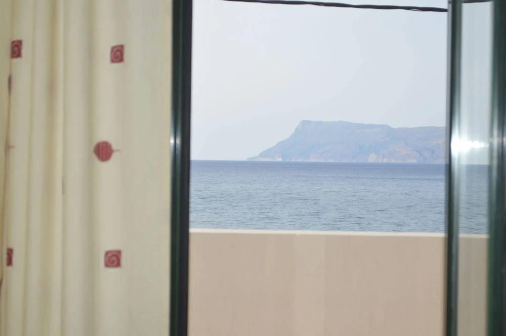 Christina Beach Hotel 2*