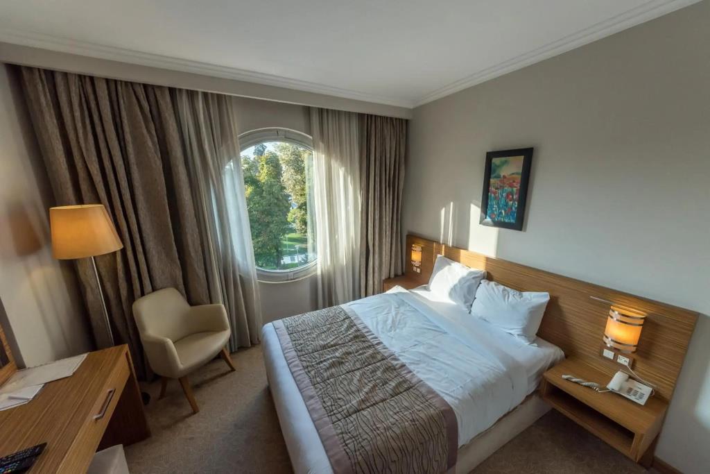 Hotel Almina Park 0*