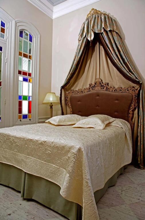Lola 38 Hotel 3*