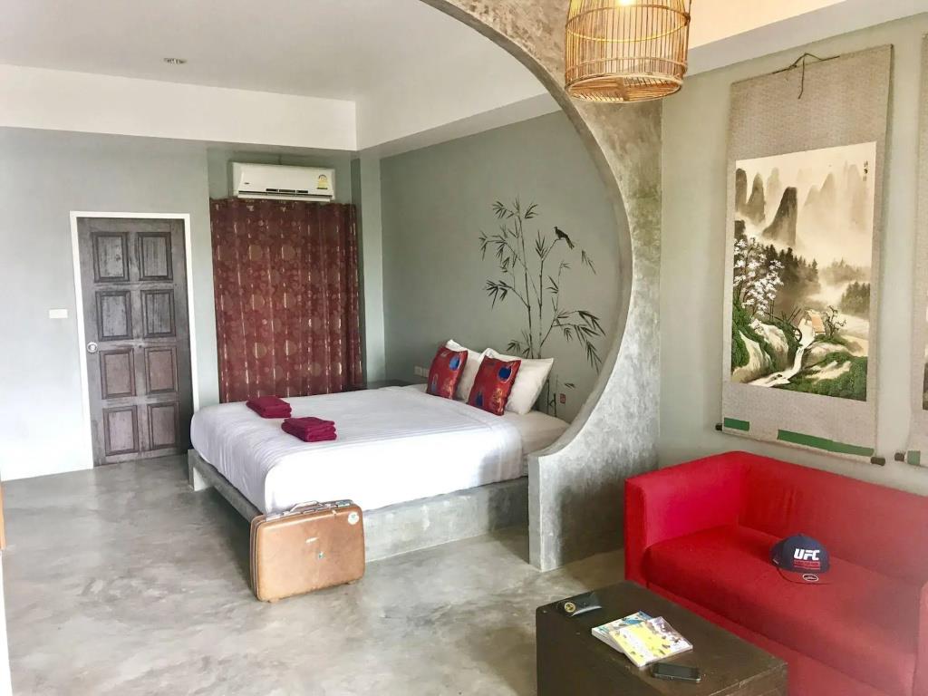Chic Boutique Hotel 3*
