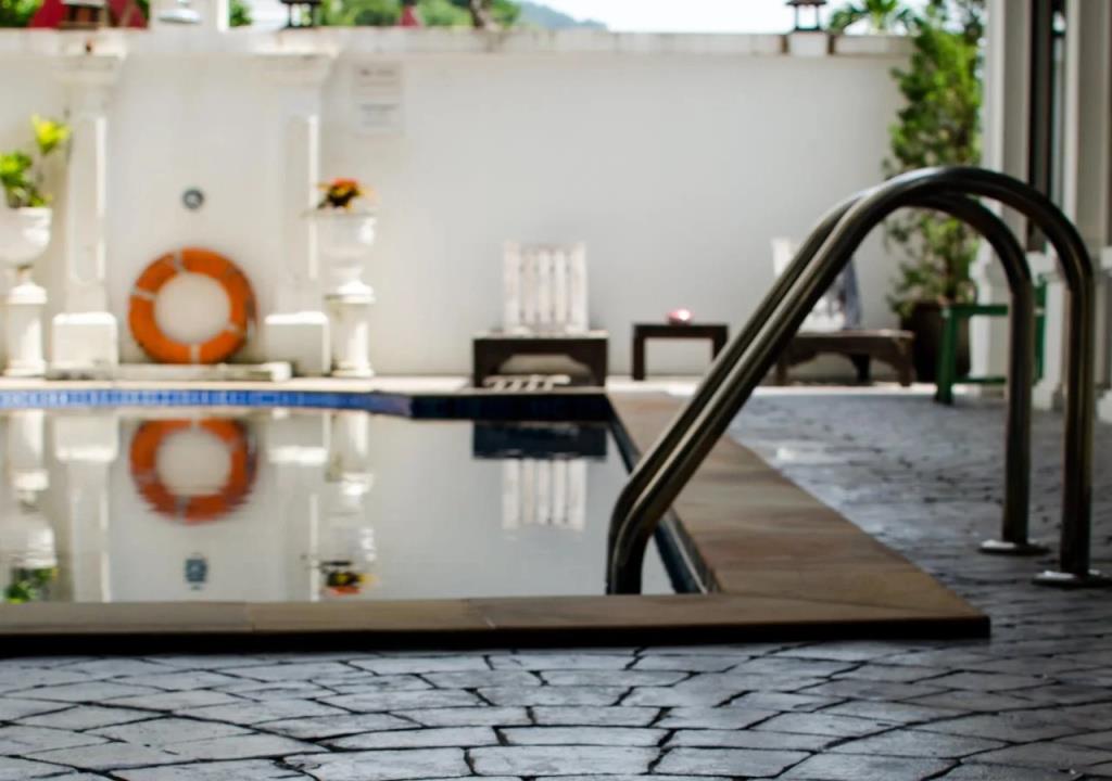 Chic Boutique Hotel 3*