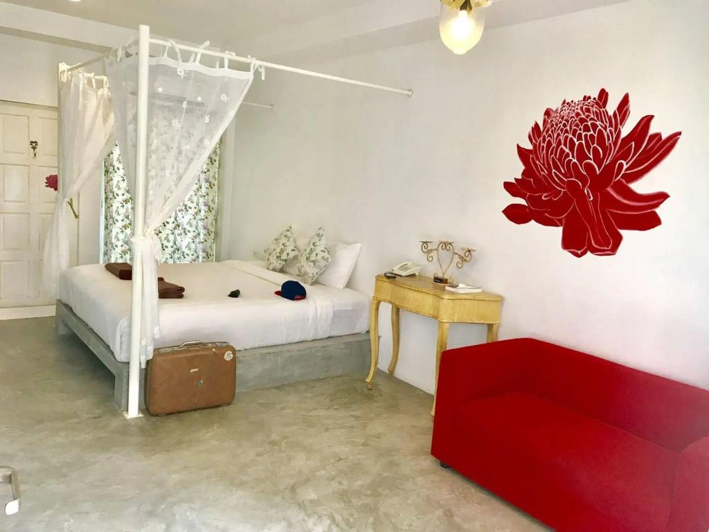 Chic Boutique Hotel 3*