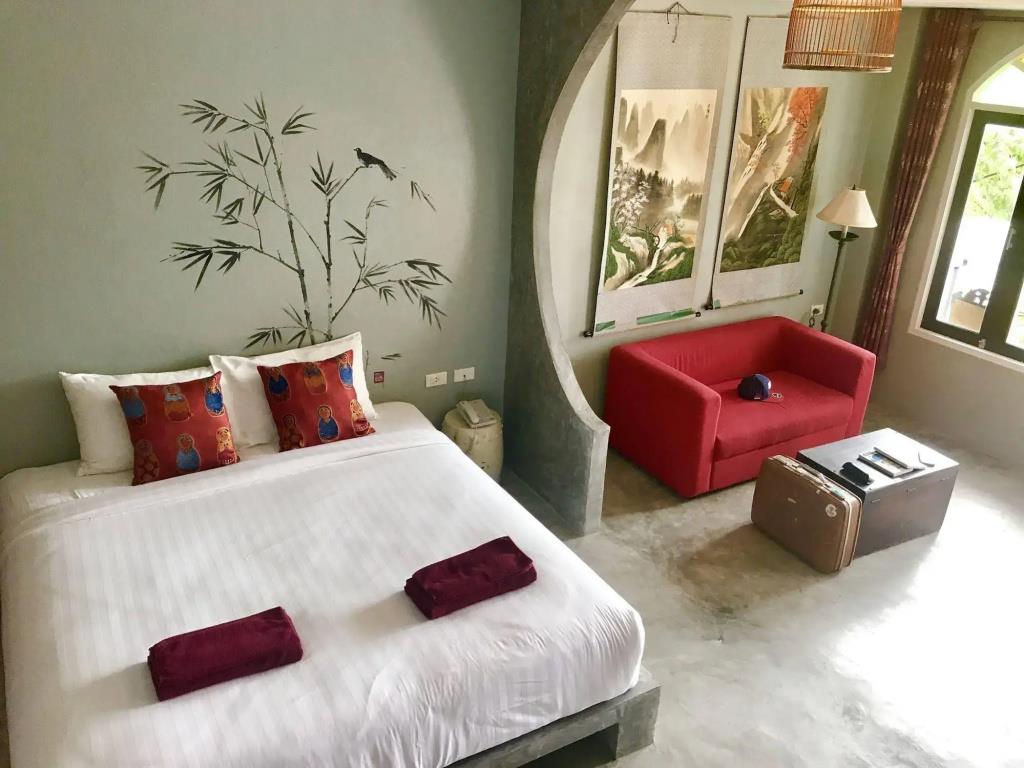 Chic Boutique Hotel 3*