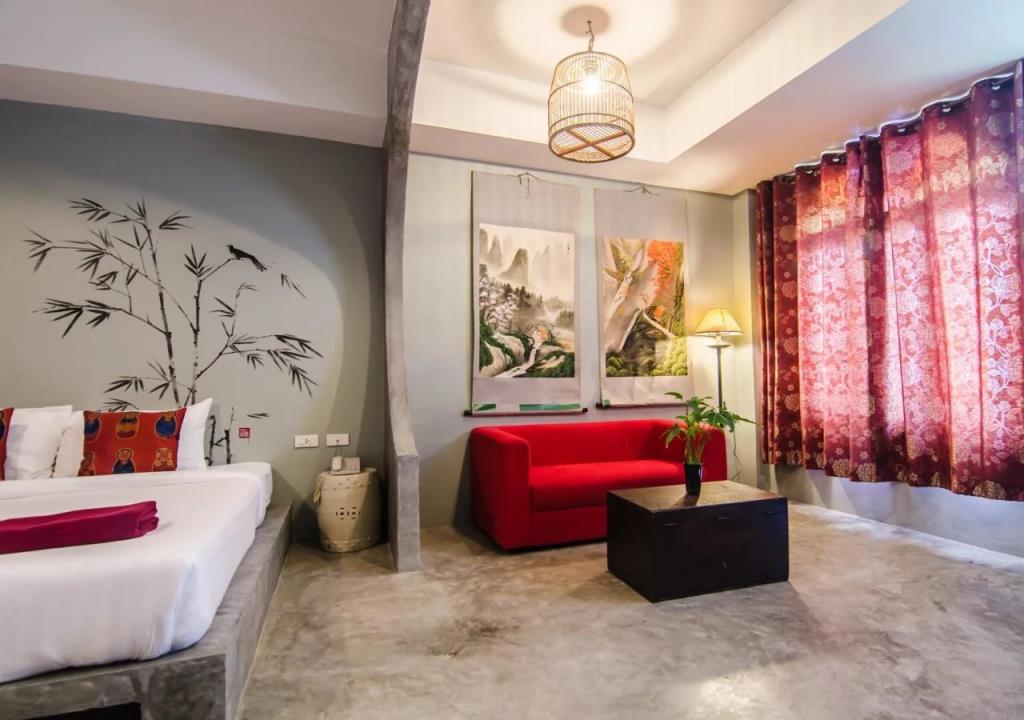 Chic Boutique Hotel 3*