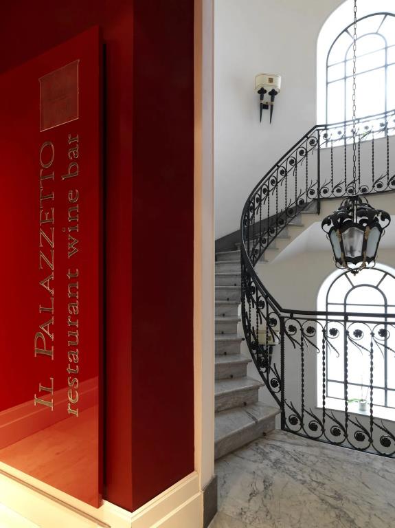Il Palazzetto 0*