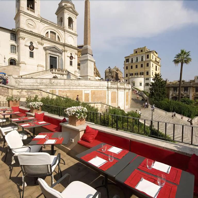 Il Palazzetto 0*