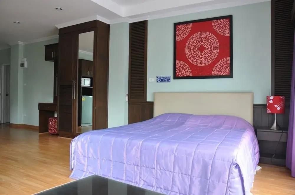 Hill Top Service Suites 2*