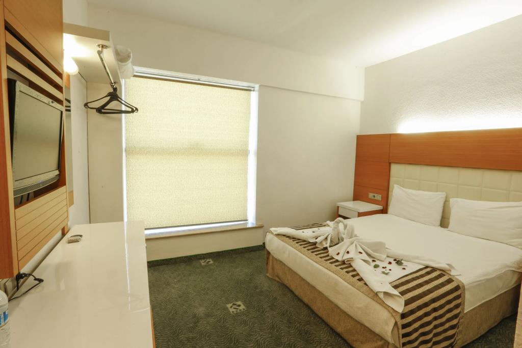 Nuzhet Hotel 3*