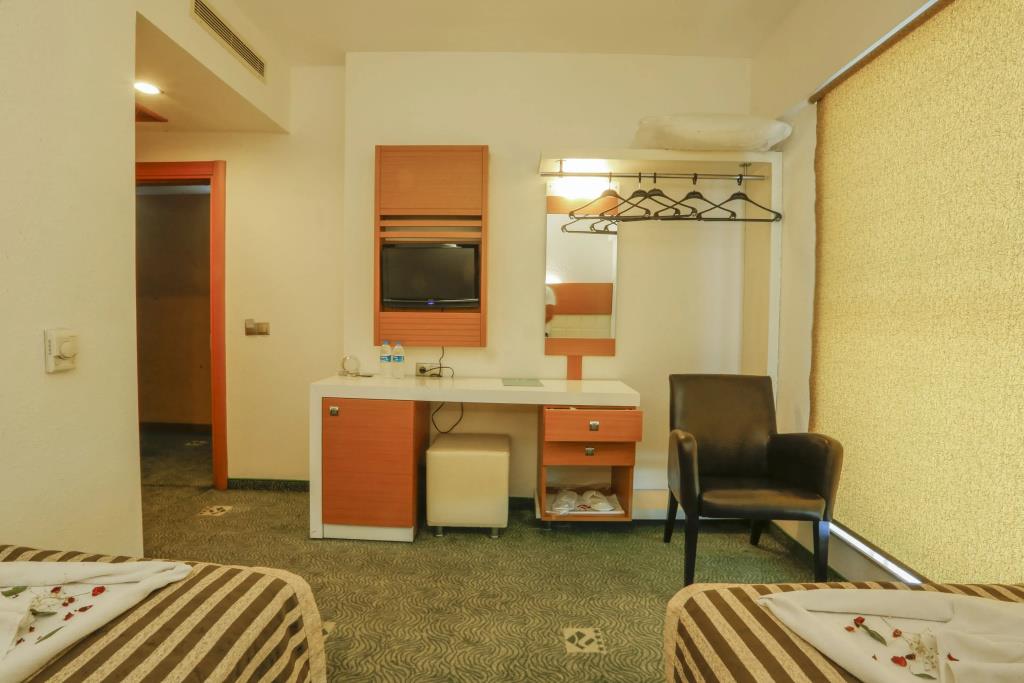 Nuzhet Hotel 3*