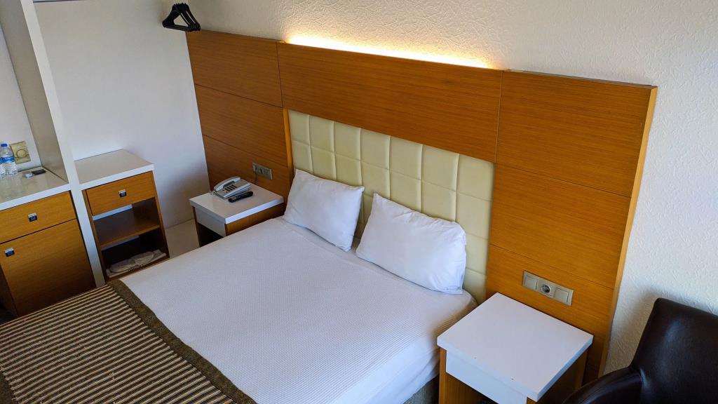 Nuzhet Hotel 3*