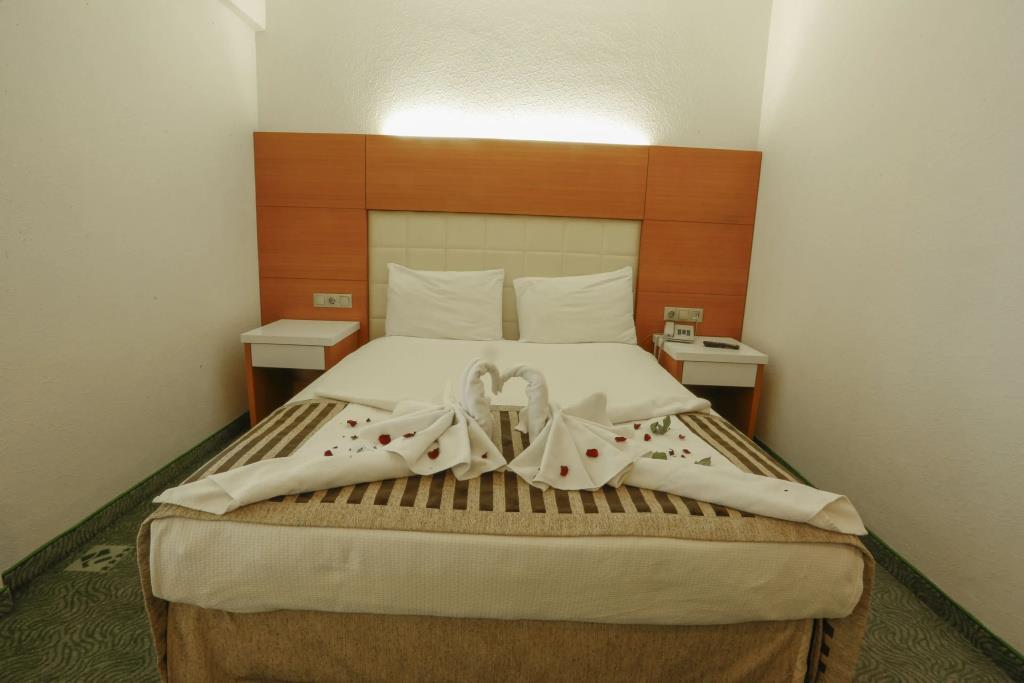 Nuzhet Hotel 3*