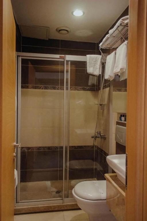 Nuzhet Hotel 3*