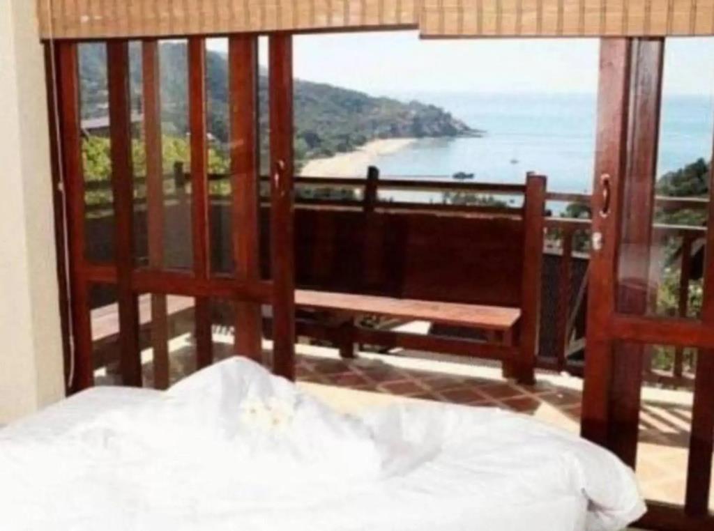 Baan KanTiang See Villas (2 bedroom villas) 0*