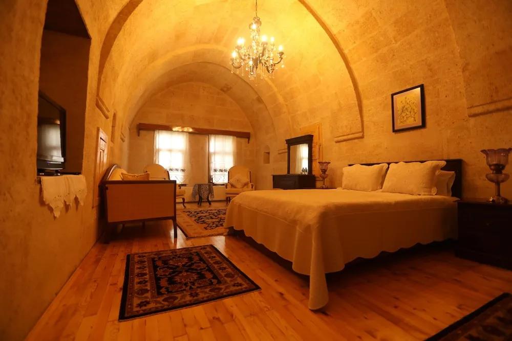 Upper Greek House 0*