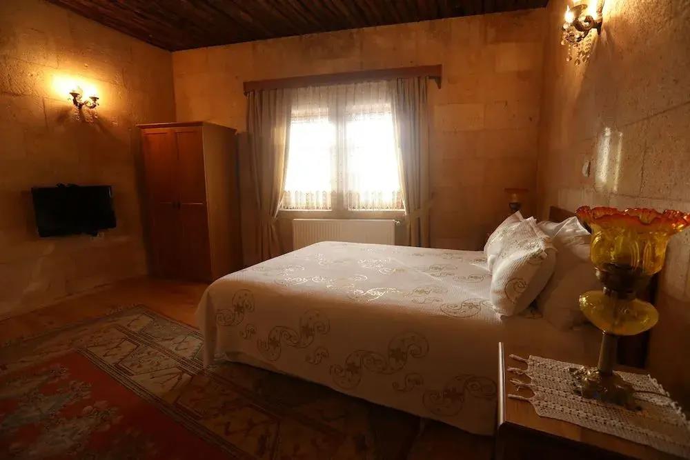 Upper Greek House 0*