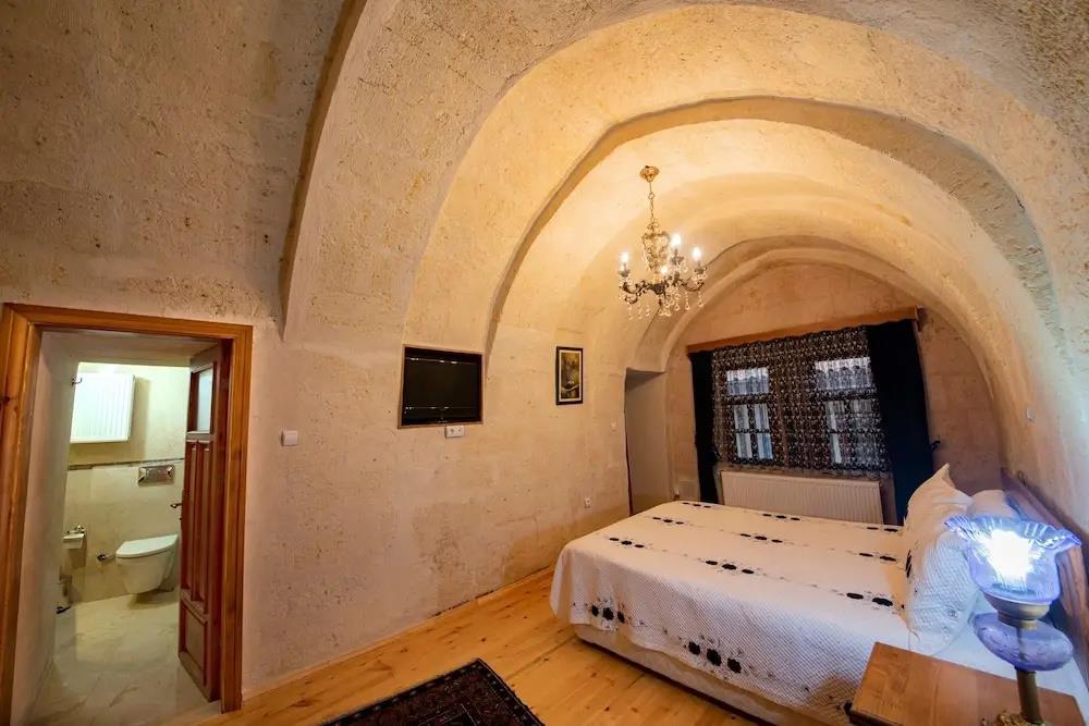 Upper Greek House 0*