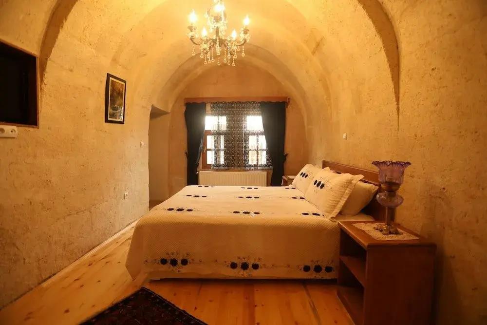 Upper Greek House 0*
