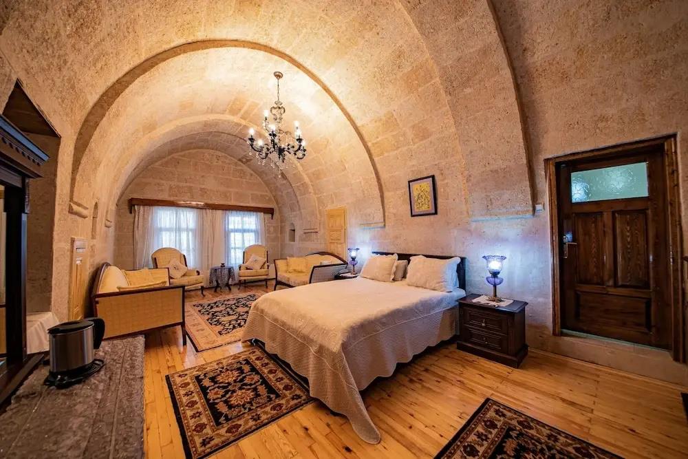 Upper Greek House 0*