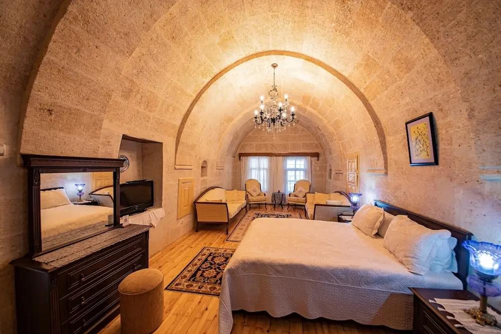 Upper Greek House 0*