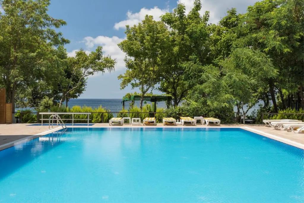 Troas Beach Hotel 0*