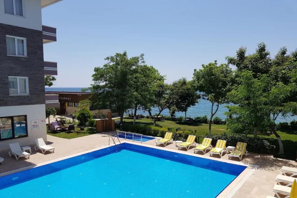 Troas Beach Hotel 0*