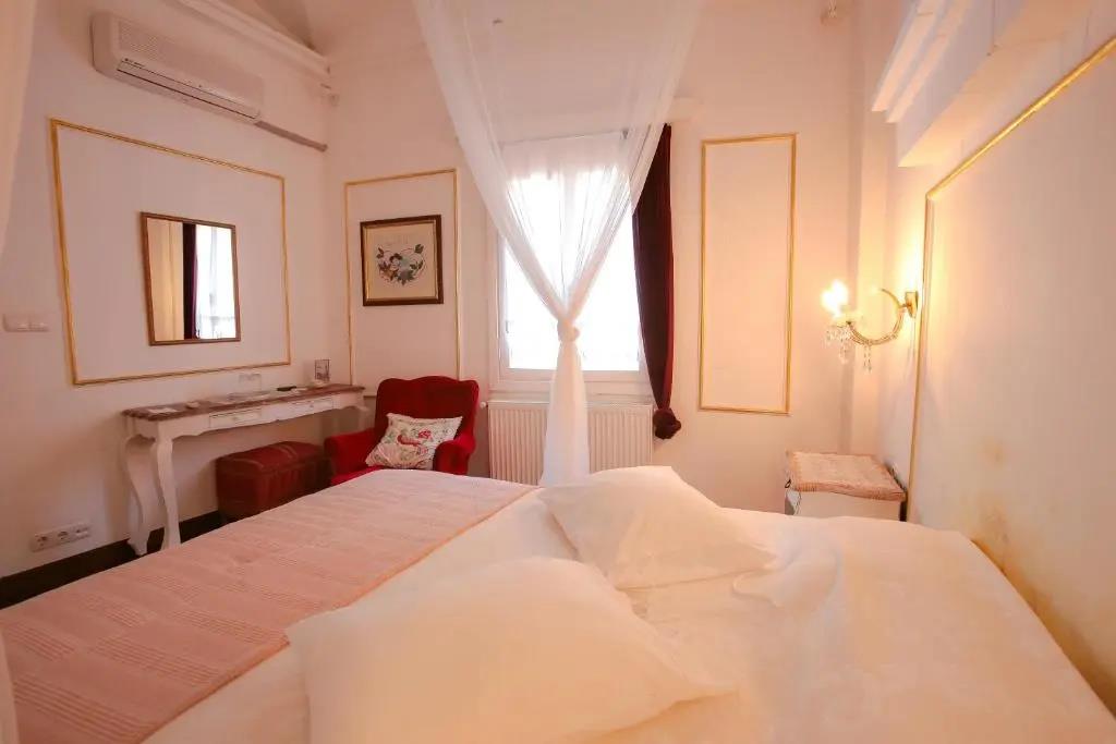 Moshinos Otel 0*