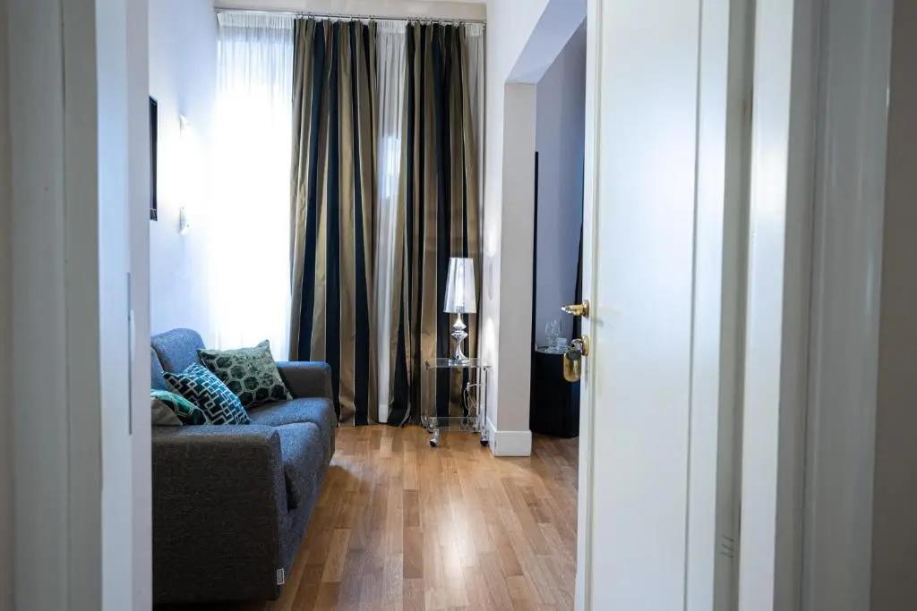 Cardilli Luxury Rooms 0*